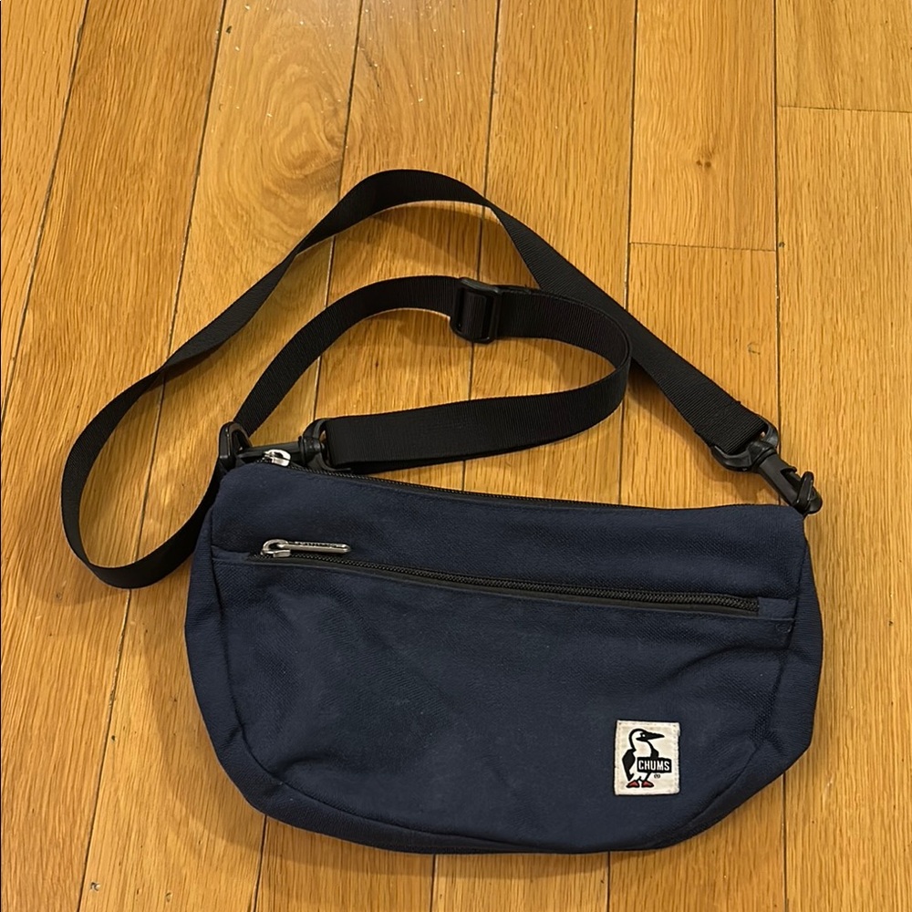 Vintage Chums Crossbody Bag Navy Blue